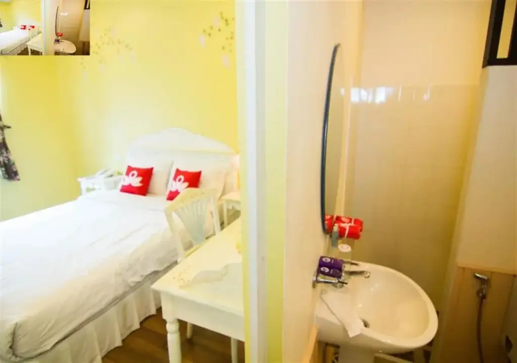 Бангкок: ZenRooms Ekamai 7