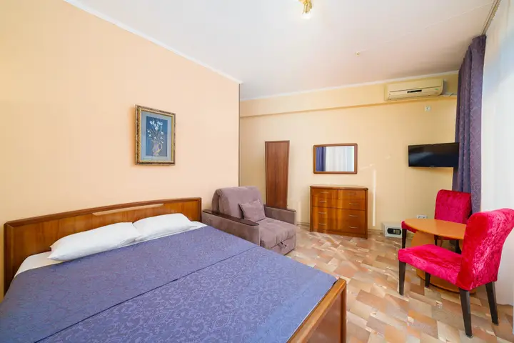 Судак: Royal Hotel