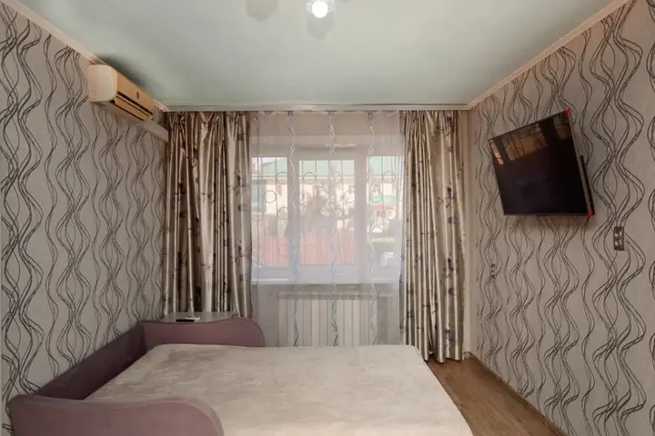 carousel image 1