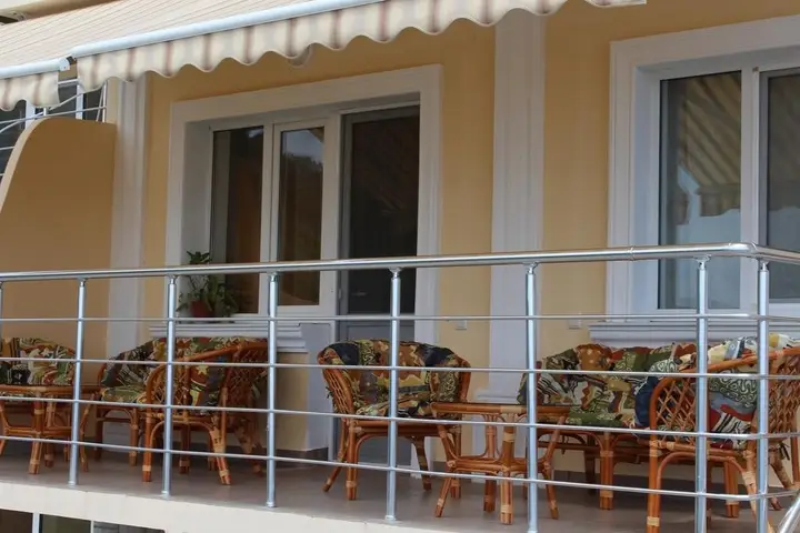 Лазурное: Premera Krim Maliy Mayak Apartments