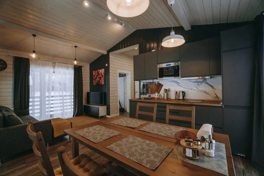 Красный Огорок: Barnhaus U Ozera S Panoramnyim Ostekleniem House