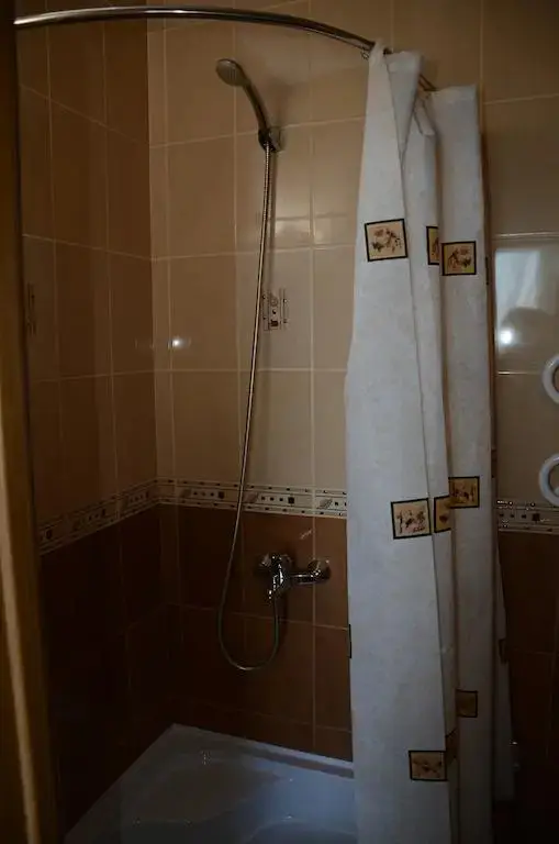 Курпаты: Son Y Morya Apartment