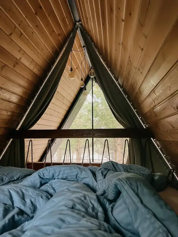 Красный Огорок: A-Frame 40 s Panoramnyim Ostekleniem Guest House