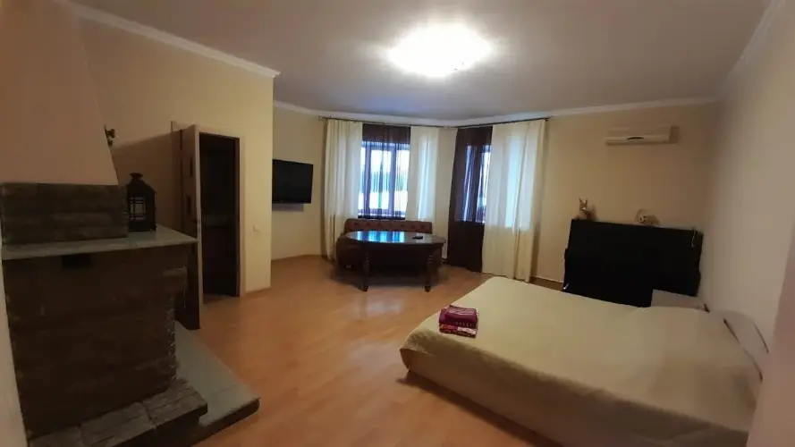 Альметьевск: Uyut Guest House