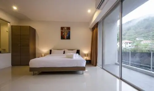 Муанг: Chic Condo & Residences Karon