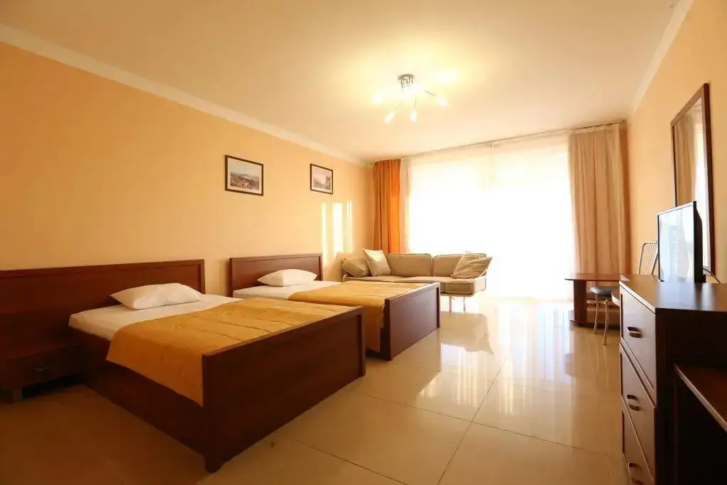 Севастополь: DeepTown Hotel