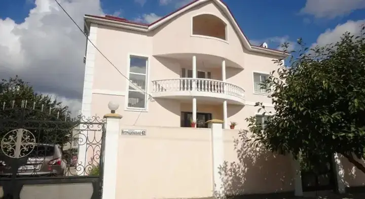 Витязево: Mini Hotel Artsah Leto