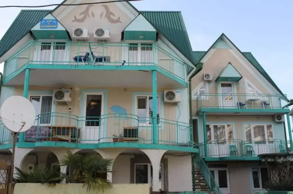 Сочи: Hotel Dom s Delfinami