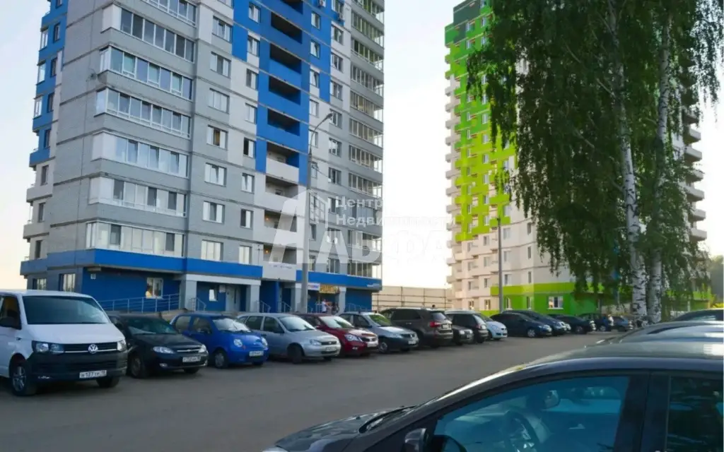 Ижевск: Квартира Двухкомнатная недалеко от зоопарка