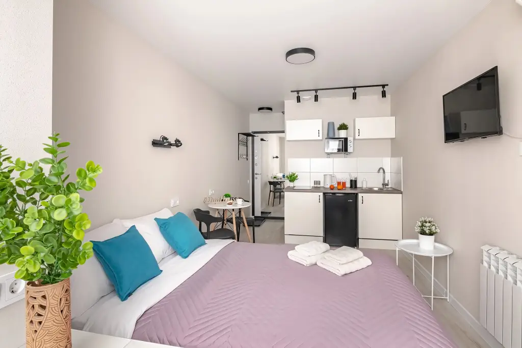 Владивосток: Апартаменты TopHouse на Калинина 105, 8