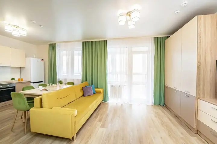 Владивосток: Апартаменты TopHouse на Можжевеловой 18, 16 этаж