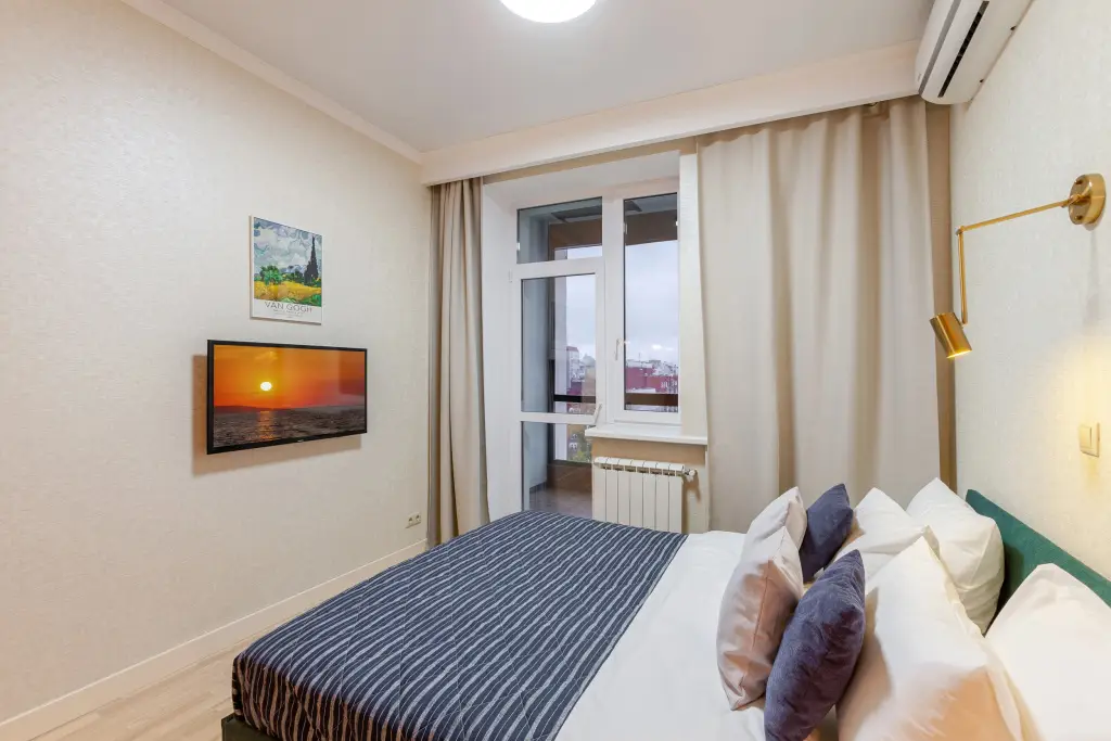Самара: Апартаменты RentPlaza на набережной