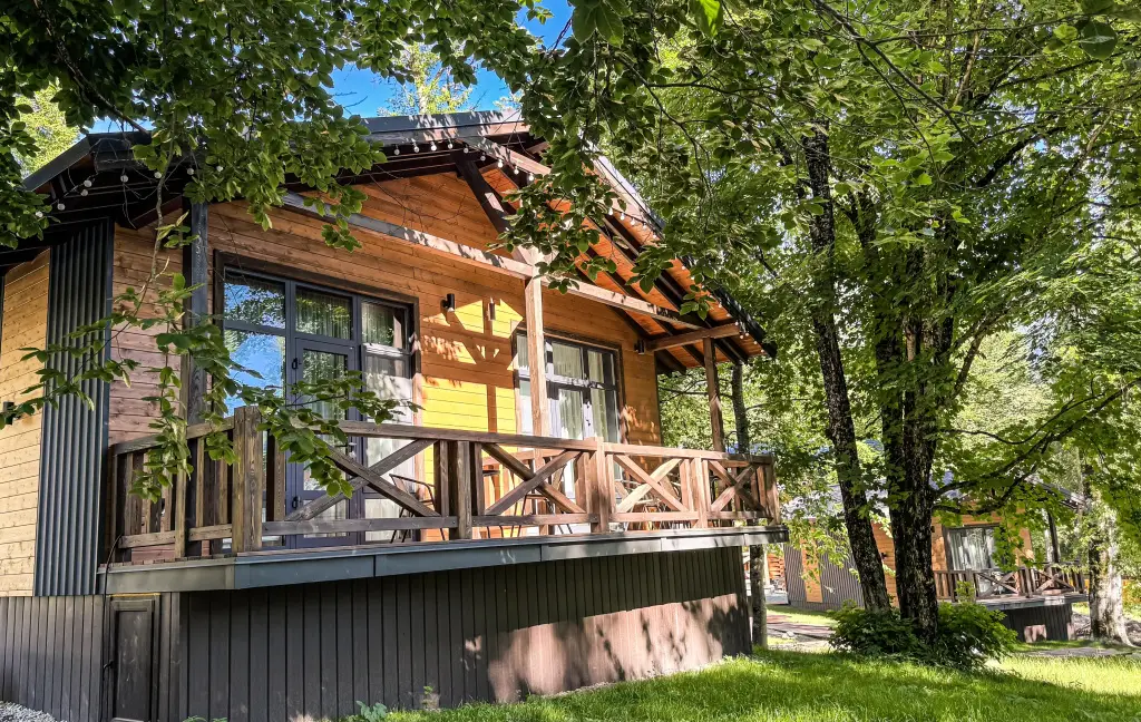 Архыз: Глэмпинг Ламберти