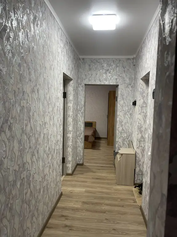 Каменск-Шахтинский: Квартира Двухкомнатная. Ворошилова 8а. 2 этаж