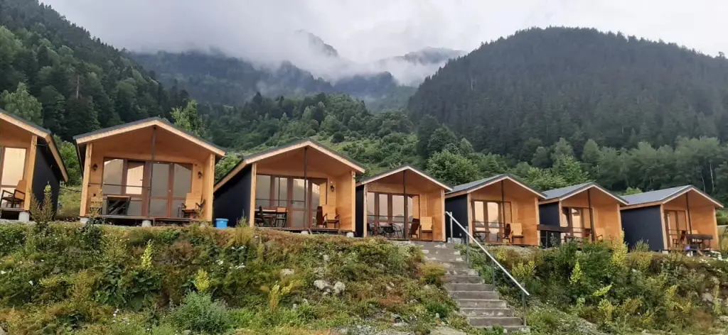 Архыз: База отдыха Air House Arkhyz