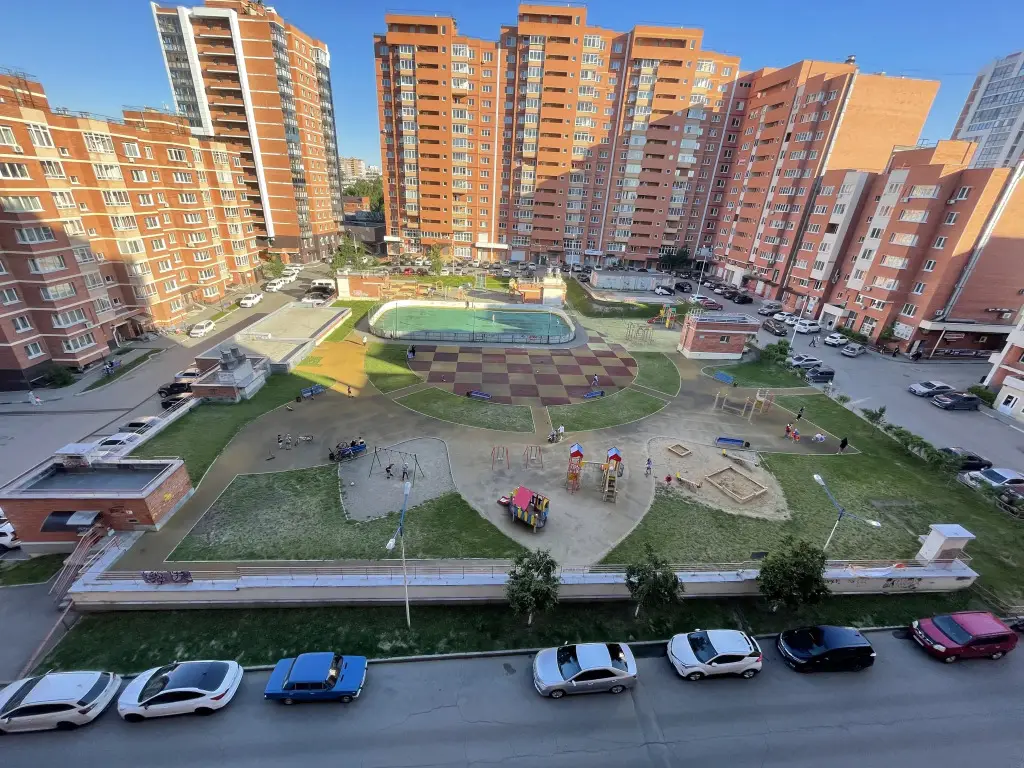 Иркутск: Квартира на Александра Невского 15/3