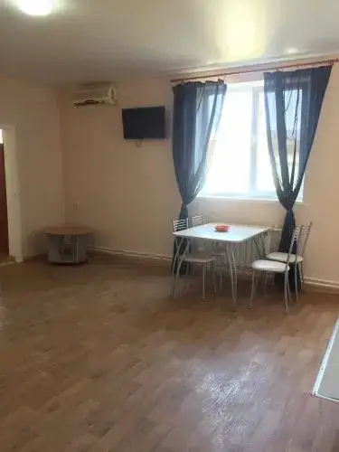 Береговое (Бахчисарайский район): Na More Mini-hotel