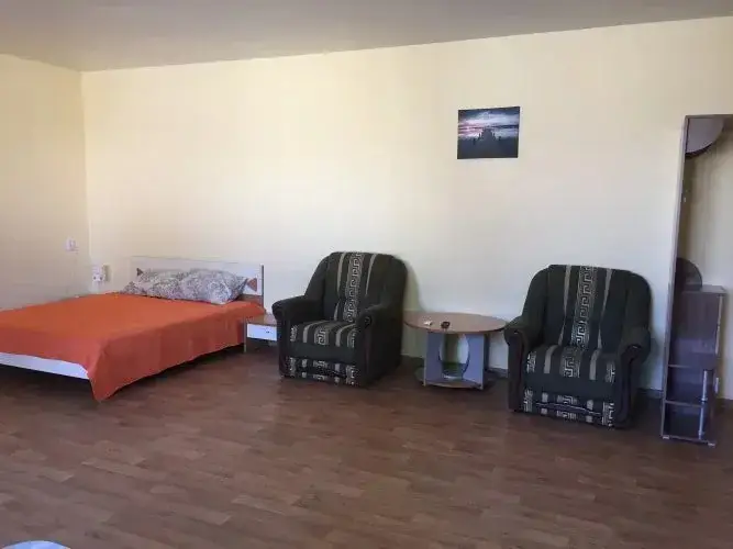 Береговое (Бахчисарайский район): Na More Mini-hotel