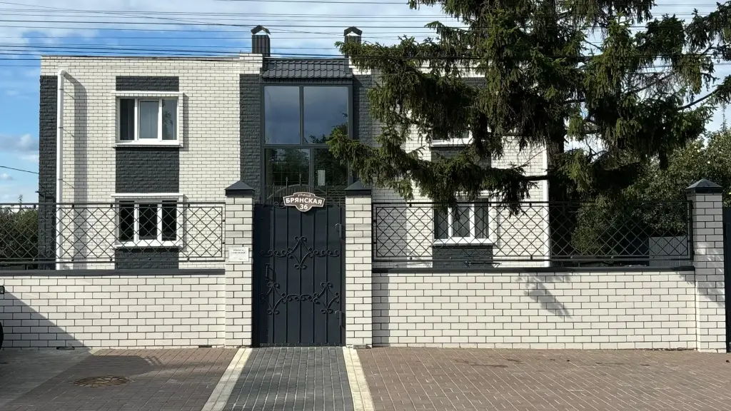 Воронеж: Гостевой дом на Брянской
