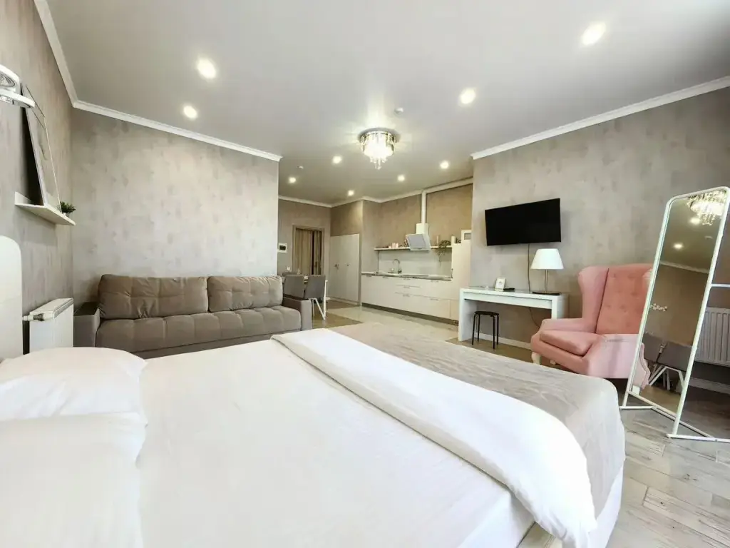 Таганрог: Апартаменты - студия 45 м² на Первой Линии Моря