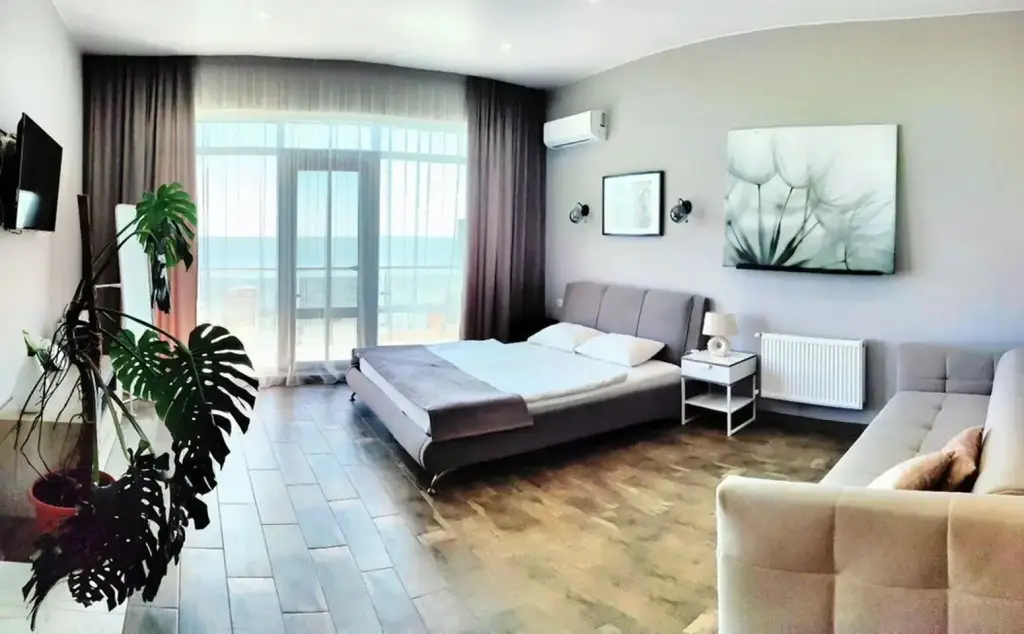 Таганрог: Апартаменты 40 м² на Первой Линии Моря