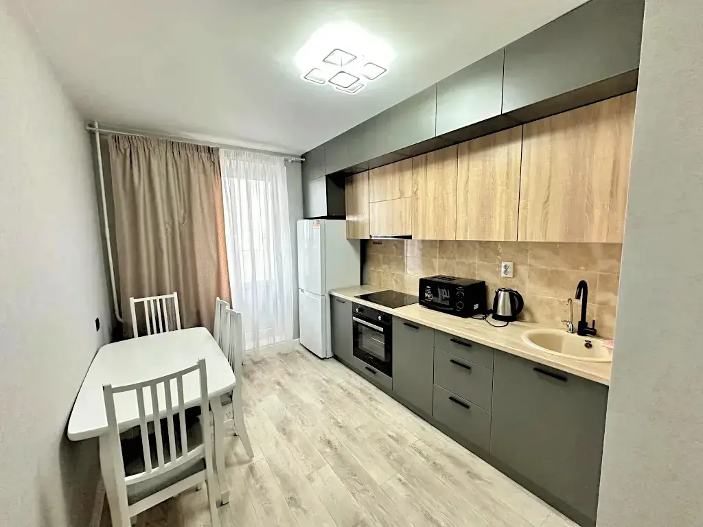 Набережные Челны: Na Absalyamova Flat