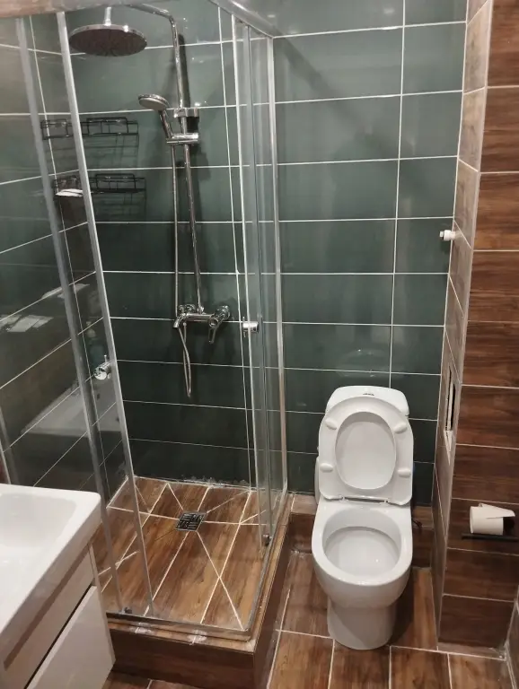 Уфа: Апартаменты на Адмирала 100