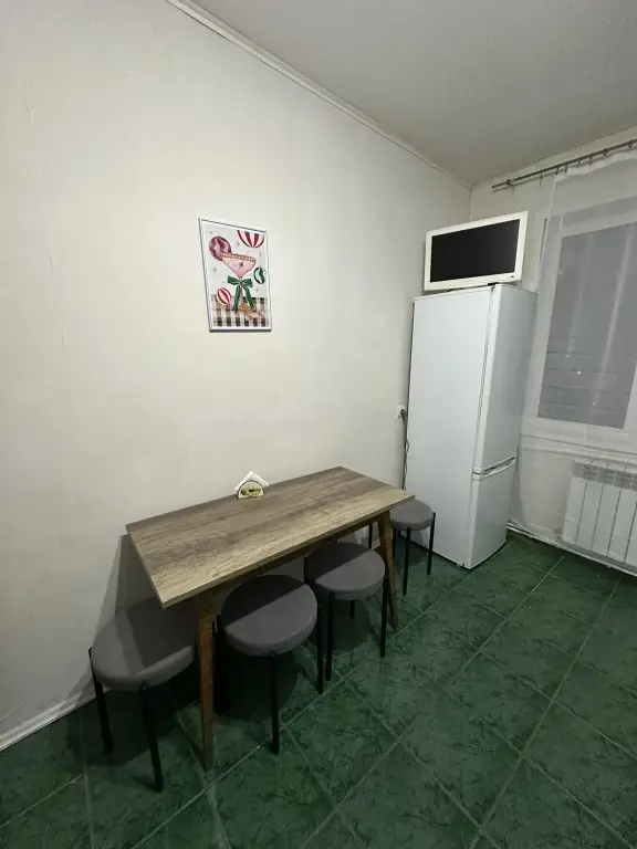 Новомосковск: Квартира на Молодёжной 8