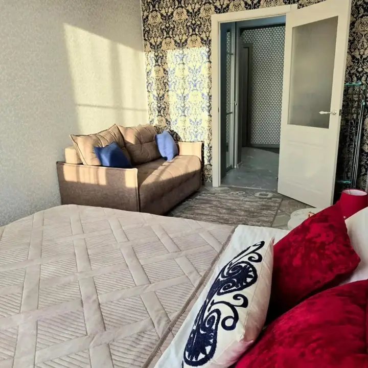 Иркутск: Апартаменты на Атласова, 5