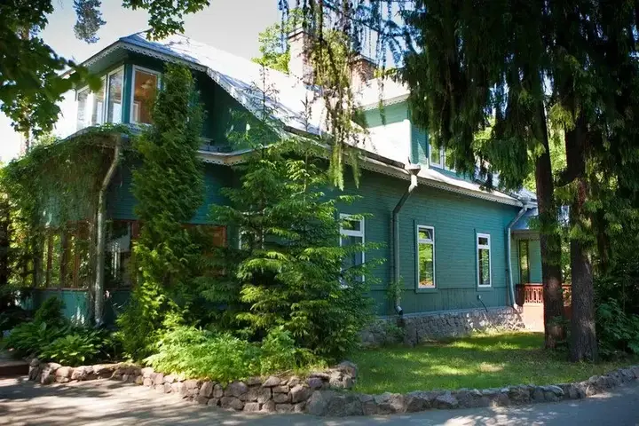 Всеволожск: Гостевой дом Загородный клуб Аут