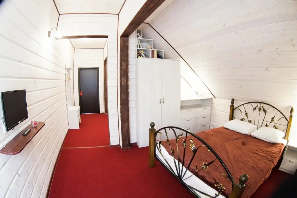 Челябинск: Royal Forest Estate Guest House