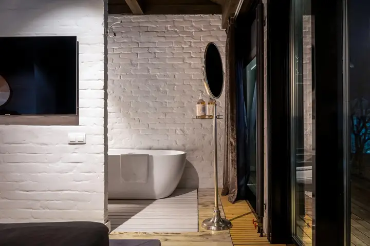 Владивосток: Апартаменты Room for Romantic в Nikolaev Building