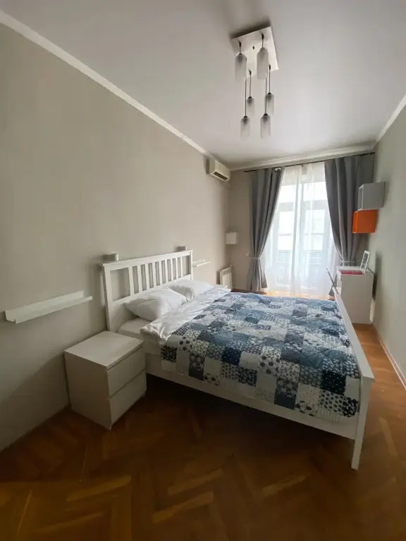 Уфа: Квартира Трехкомнатная в Центре Уфы