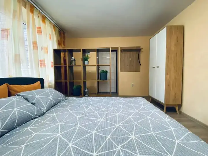 Воронеж: Апартаменты Room-Room Хользунова 38