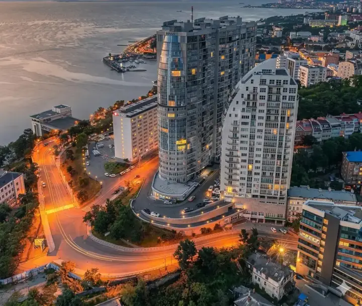 Владивосток: Апартаменты Central Point Панорамный балкон