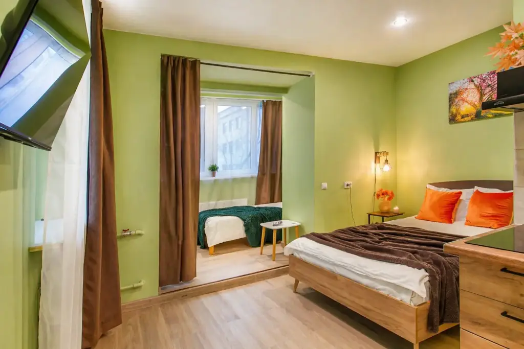 Апартаменты Room-Room Кировский 1 — фото 1