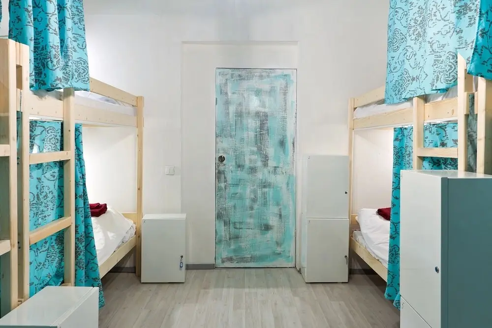 Sukhaparina: Hostel Wanderlust