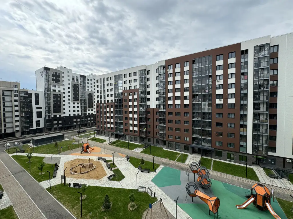 Иркутск: Квартира Евро 2-ком Гусарская 12-55 КакДома напротив Аэропорта