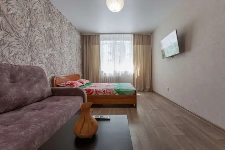 Самара: Апартаменты KvartirkaPlaZa на улице Майская 7