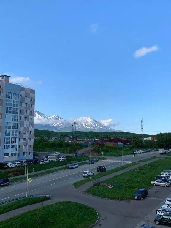 Петропавловск-Камчатский: Квартира с видом на Вулканы на Дальневосточной