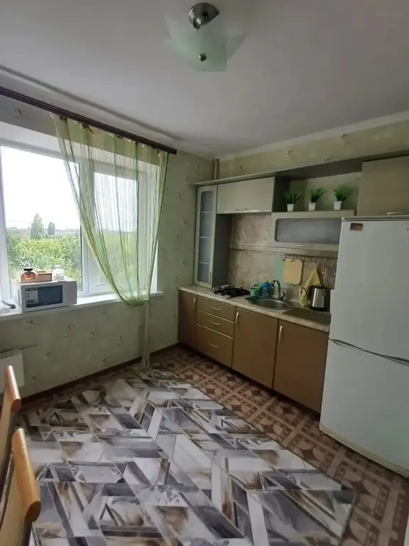Таганрог: Квартира 1к рядом с МРЭО ГИБДД