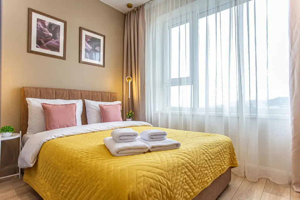Владивосток: Апартаменты TopHouse на Стрелковой 18к2