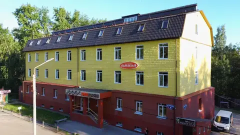 Гостиница Парковая 9 — фото 1