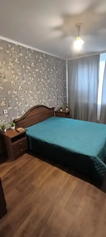Новый Уренгой: Квартира Ареал трехкомнатная в центре