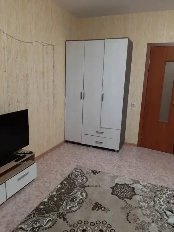 Каменск-Уральский: Квартира на Суворова 20