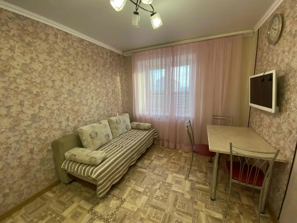 Тобольск: Квартира в 7-ом Микрорайоне 37