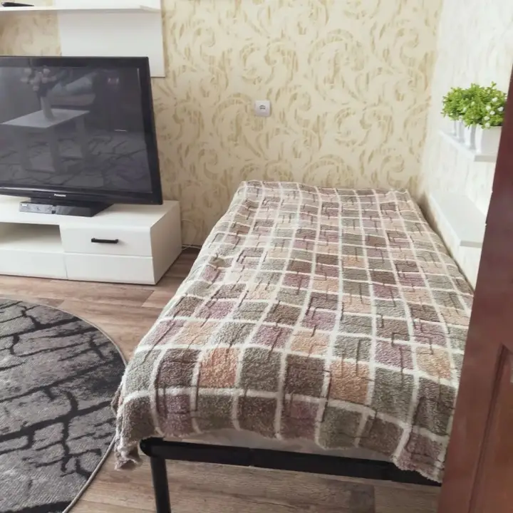 Новомосковск: Квартира Солнечная Двушка в Спальном Районе