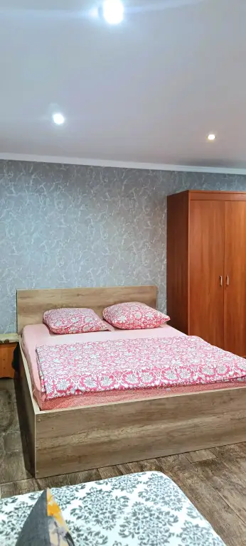 Нижнекамск: Апартаменты на Школьном Бульваре 3а