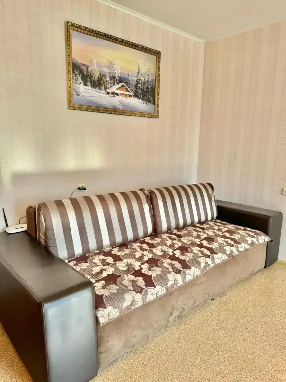 Уфа: Апартаменты 2-комн. ул.Артёма д.15