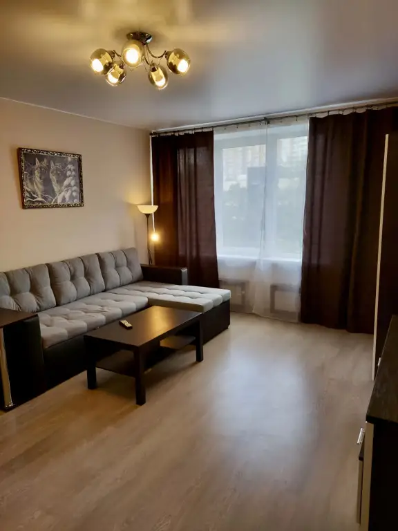 Matrosovo: Квартира На Беломорской